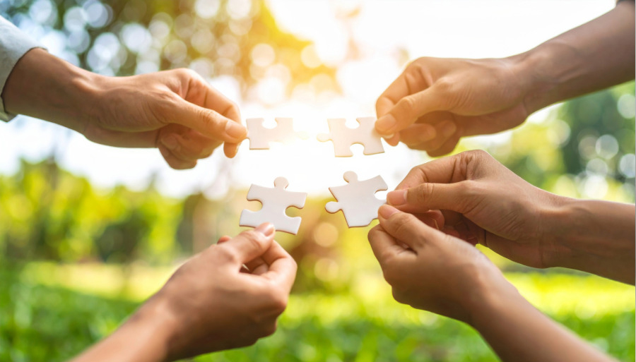 Mitmachen, statt anonym und ausfallend meckern.